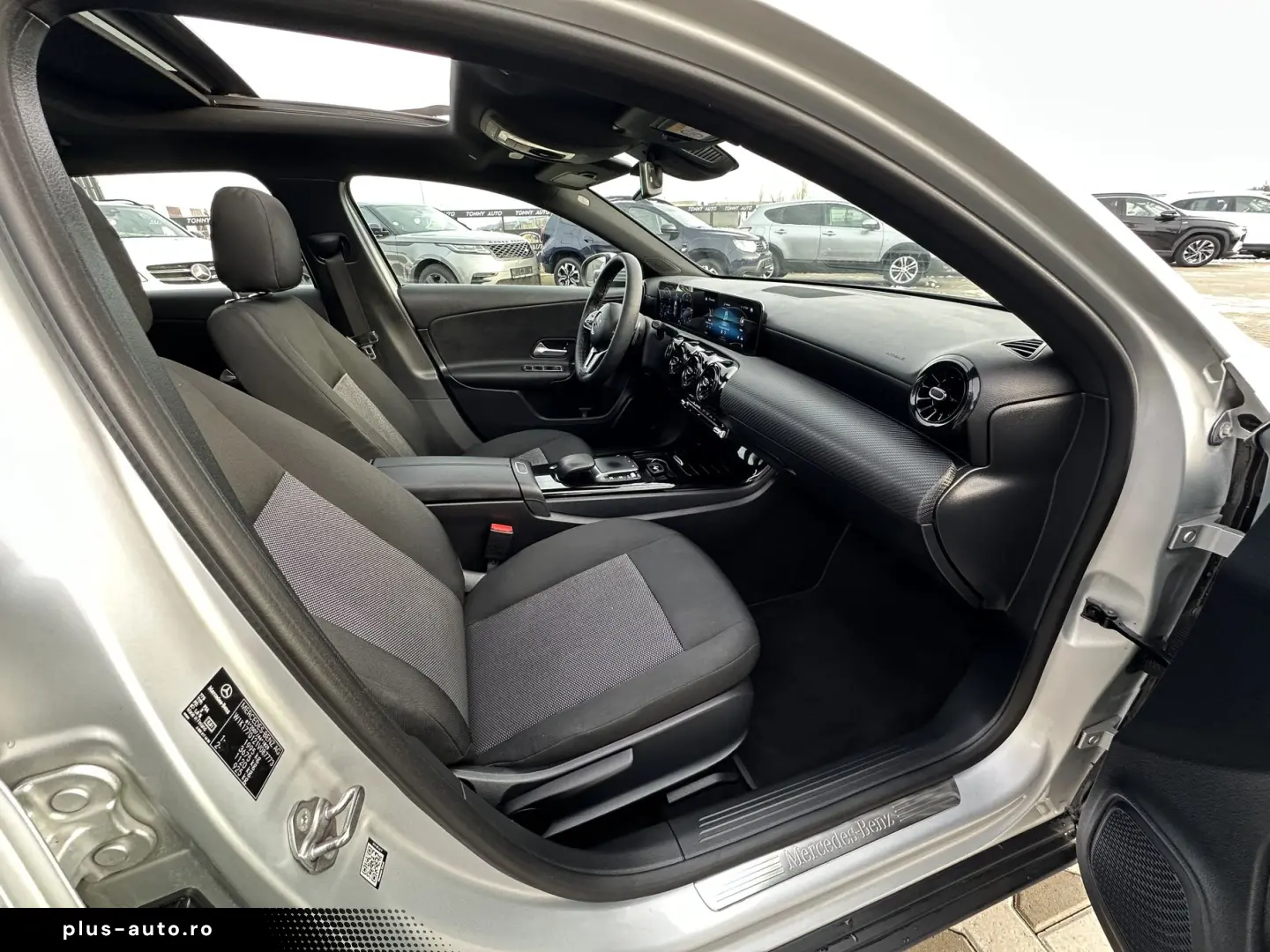 Mercedes-Benz A-200