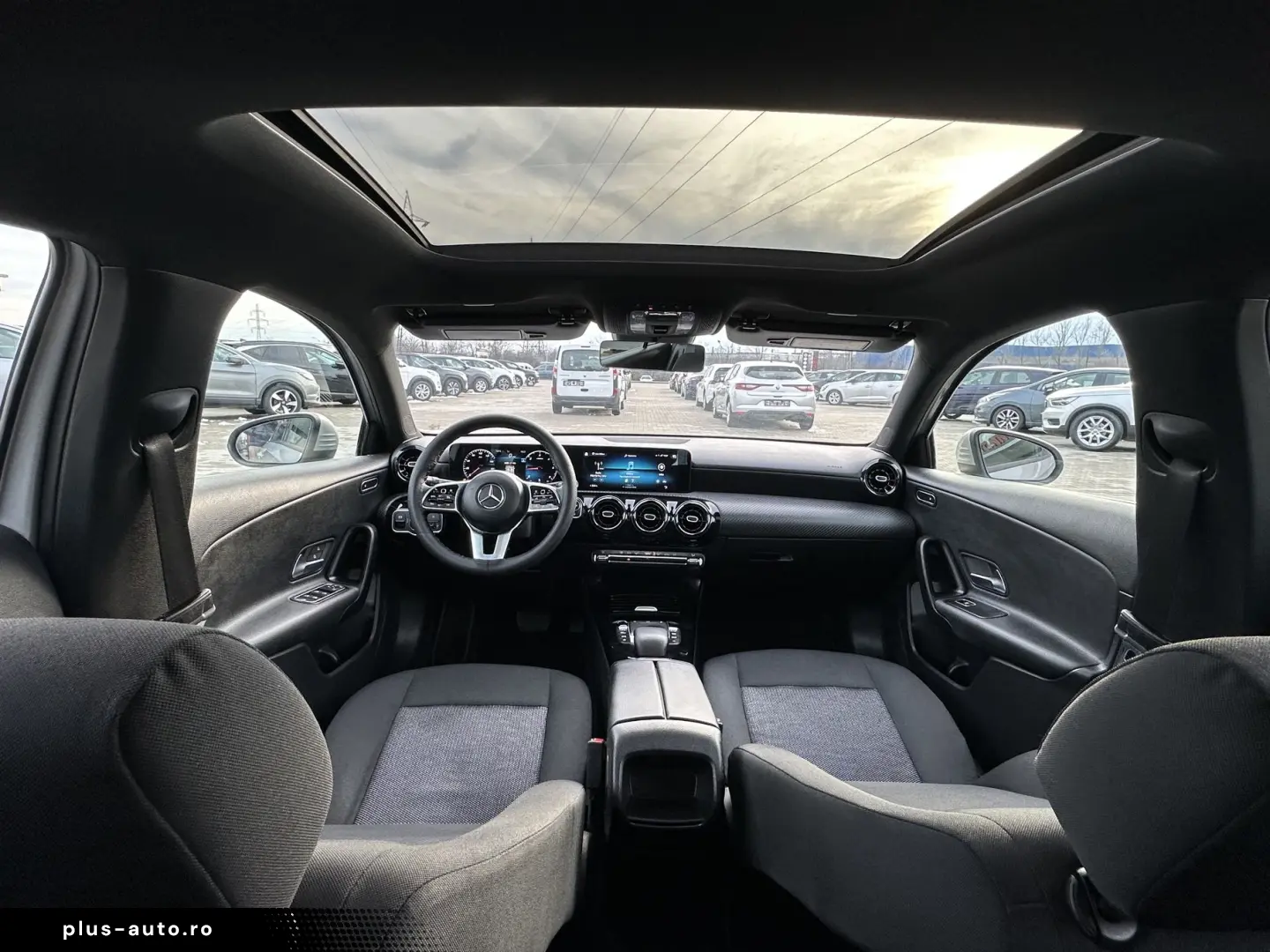 Mercedes-Benz A-200
