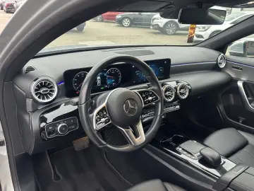Mercedes-Benz A-250
