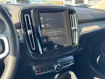 Volvo Xc-40
