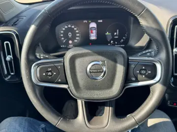 Volvo Xc-40