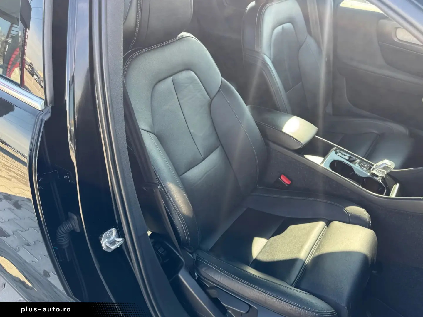 Volvo Xc-40