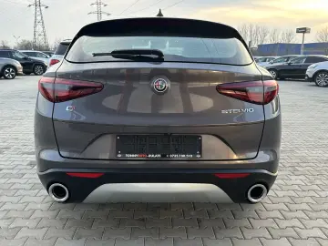 Alfa-Romeo Stelvio