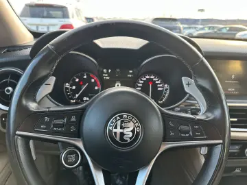Alfa-Romeo Stelvio