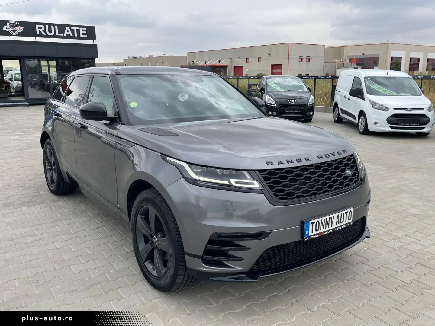 Land-Rover Range-Rover-Velar