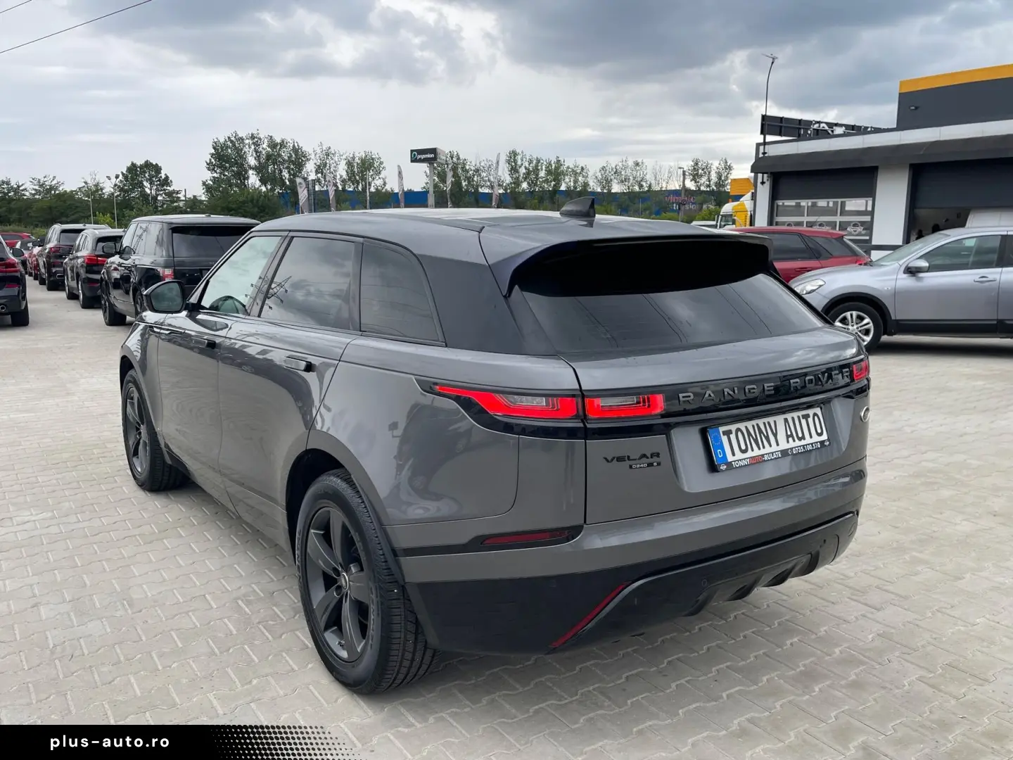 Land-Rover Range-Rover-Velar