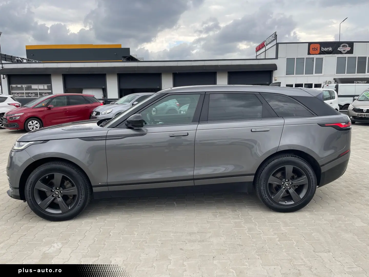 Land-Rover Range-Rover-Velar
