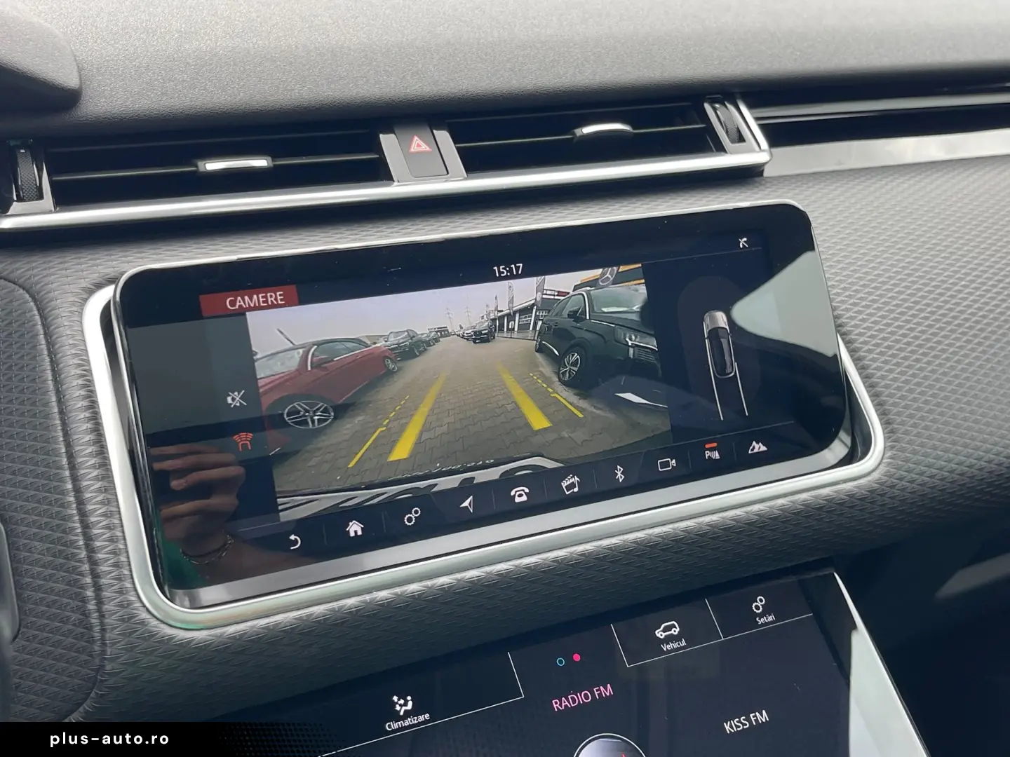 Land-Rover Range-Rover-Velar