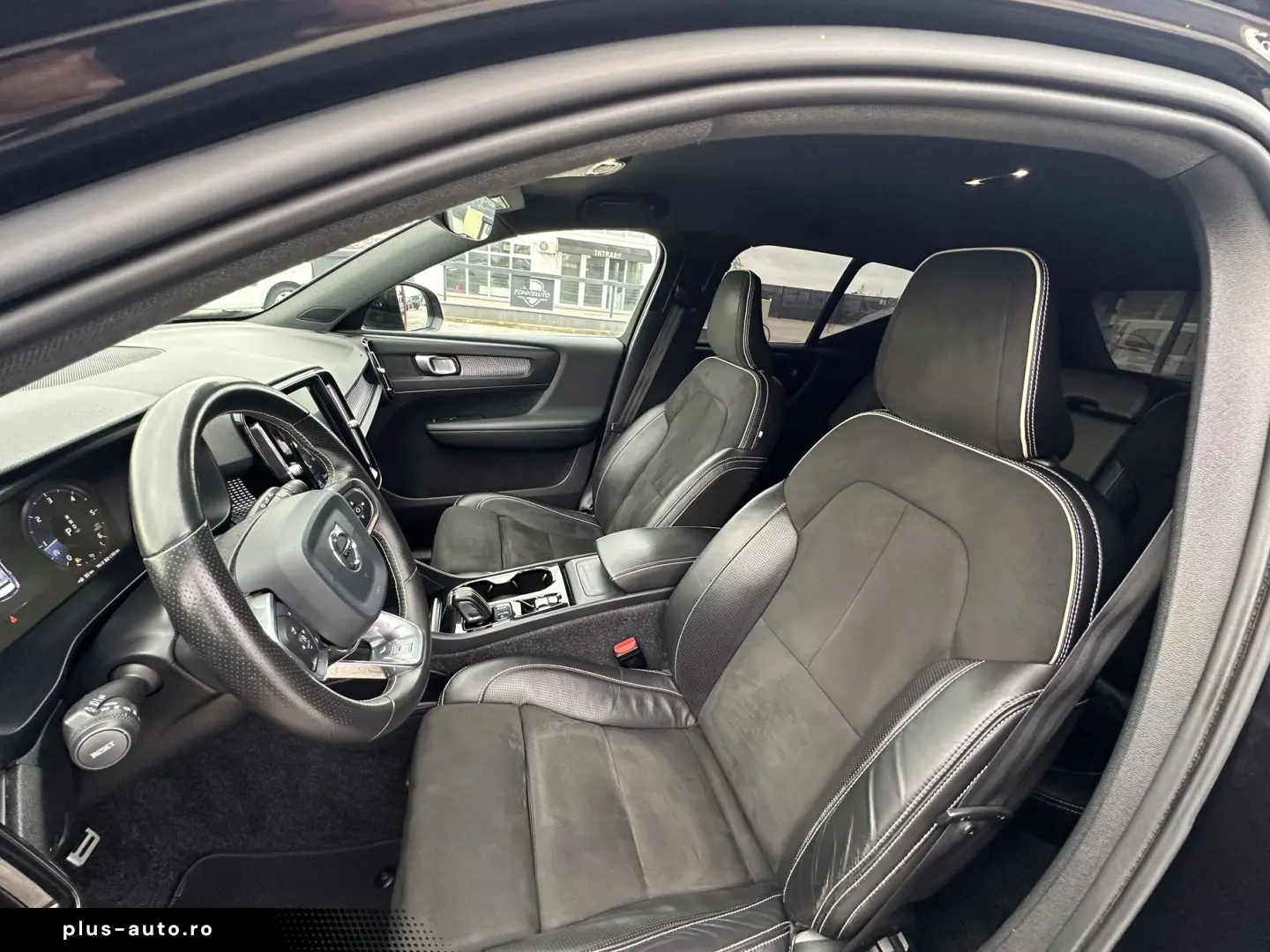 Volvo Xc-40
