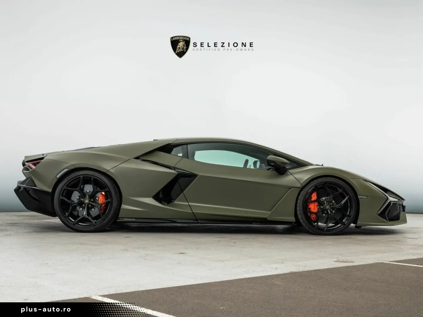 LAMBORGHINI Revuelto V12 Hybrid   e-DCT   1015 PS