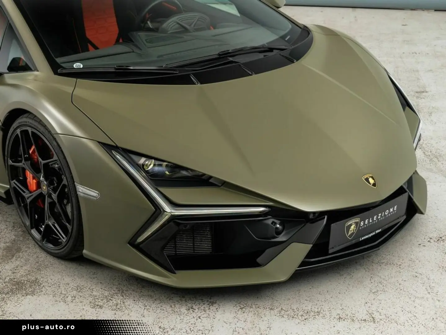 LAMBORGHINI Revuelto V12 Hybrid   e-DCT   1015 PS