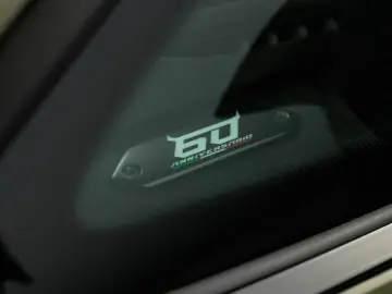LAMBORGHINI Revuelto V12 Hybrid   e-DCT   1015 PS