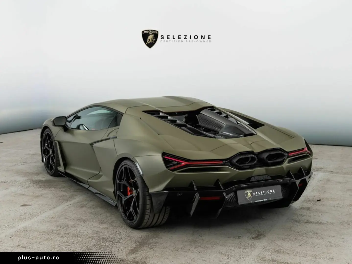 LAMBORGHINI Revuelto V12 Hybrid   e-DCT   1015 PS