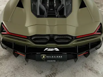 LAMBORGHINI Revuelto V12 Hybrid   e-DCT   1015 PS