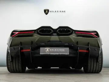 LAMBORGHINI Revuelto V12 Hybrid   e-DCT   1015 PS