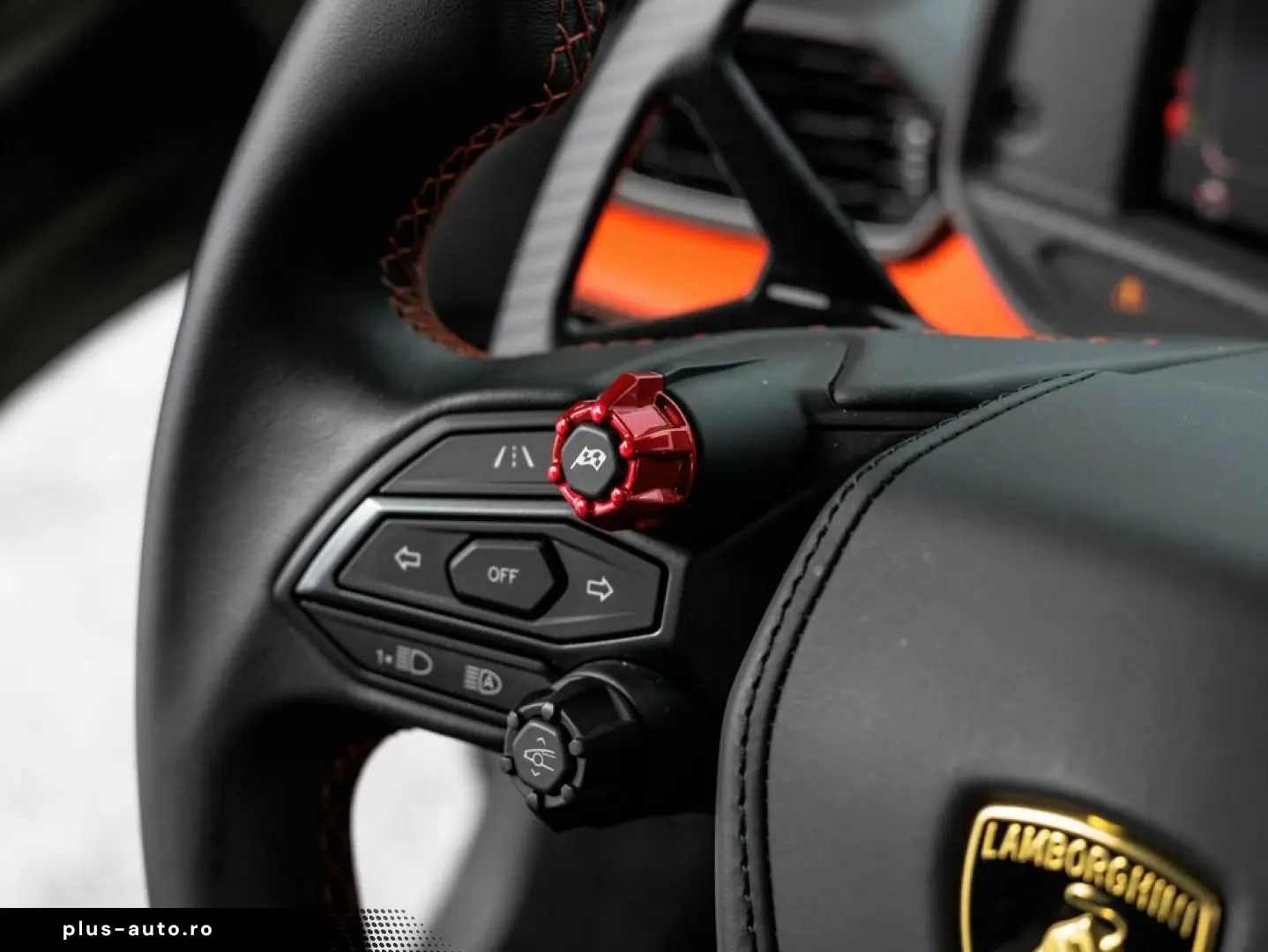 LAMBORGHINI Revuelto V12 Hybrid   e-DCT   1015 PS