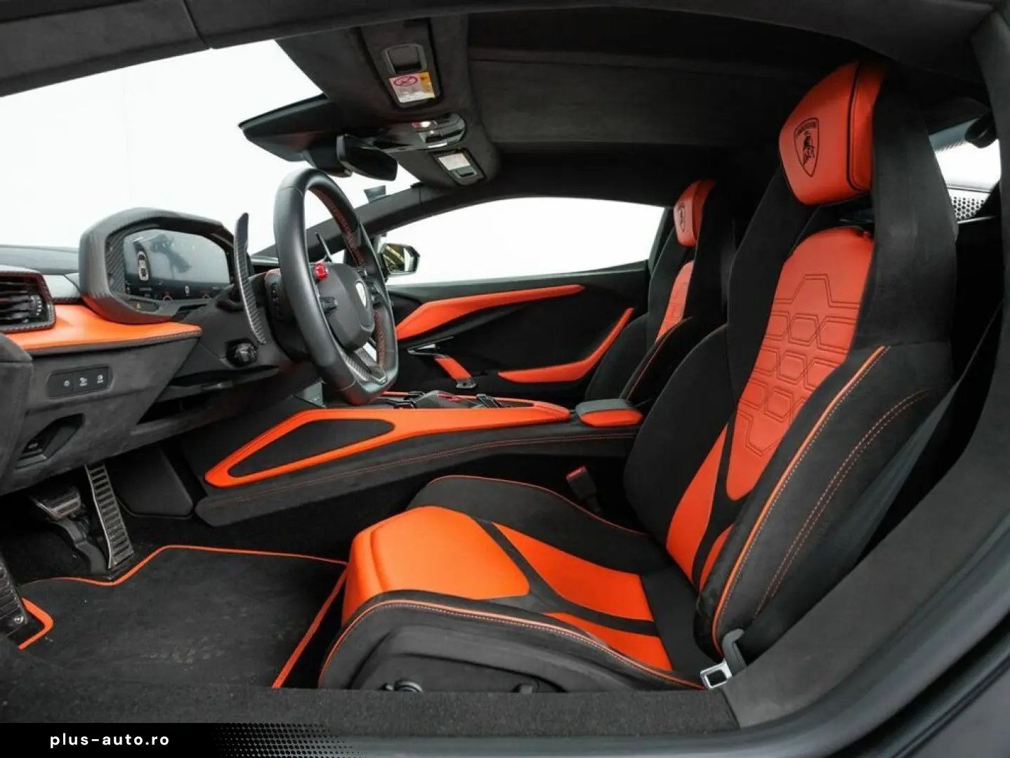 LAMBORGHINI Revuelto V12 Hybrid   e-DCT   1015 PS