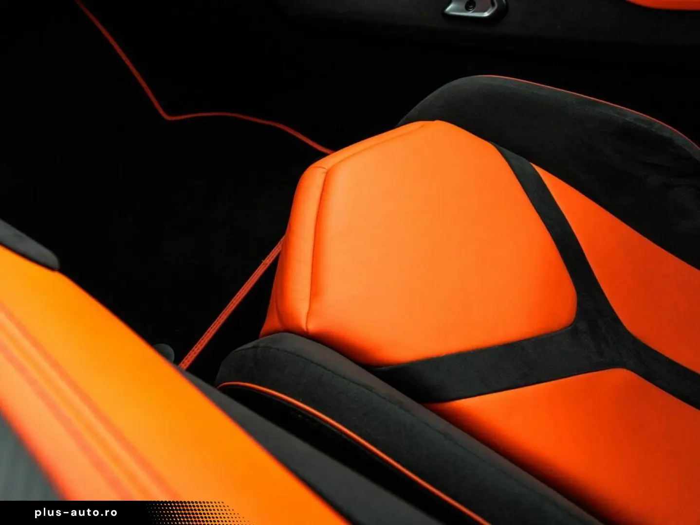 LAMBORGHINI Revuelto V12 Hybrid   e-DCT   1015 PS