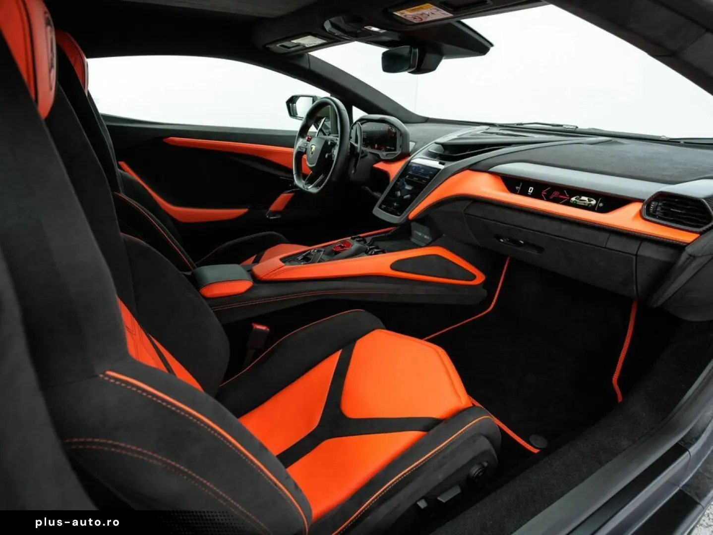 LAMBORGHINI Revuelto V12 Hybrid   e-DCT   1015 PS