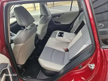Toyota Rav-4