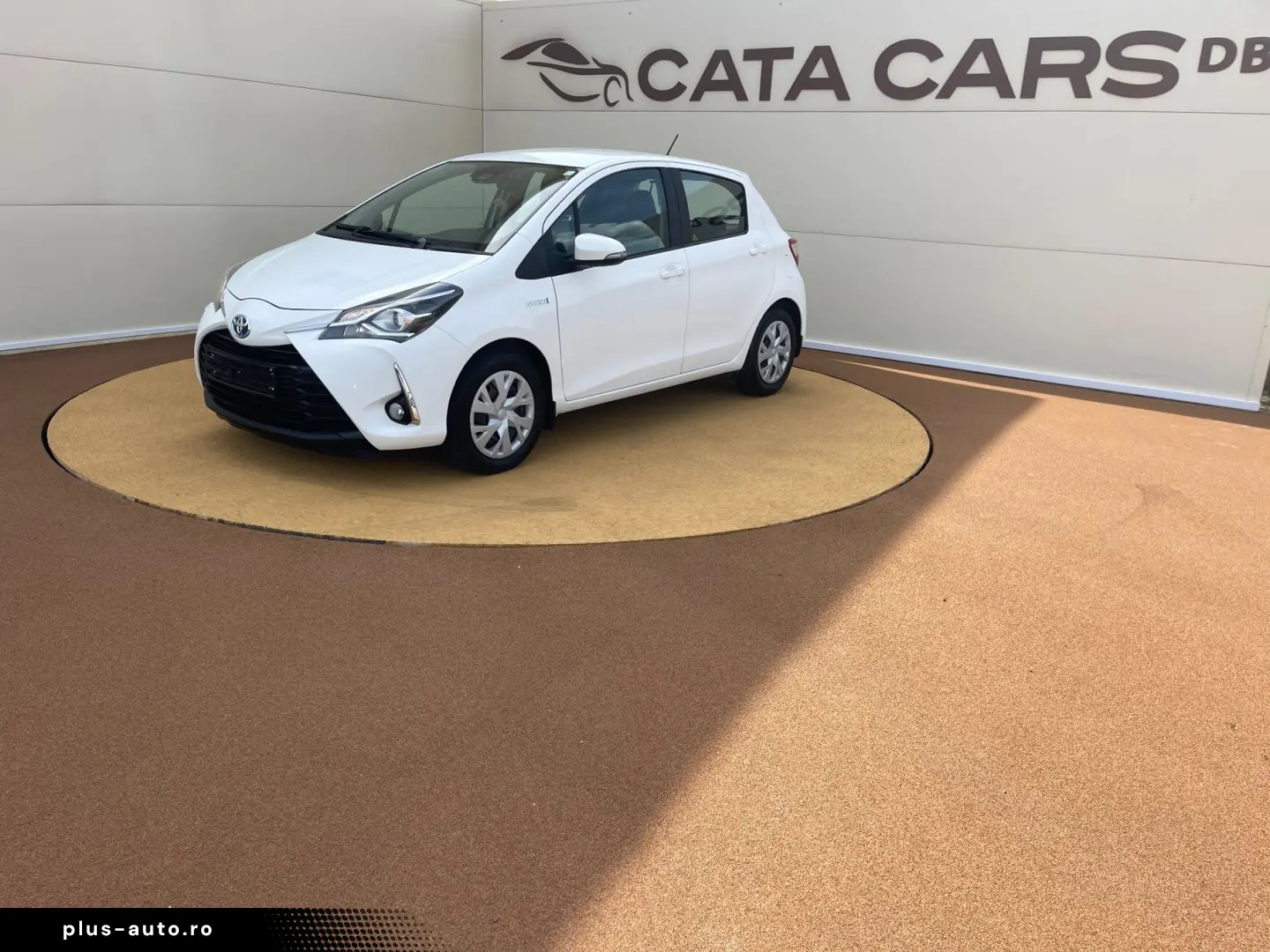 Toyota Yaris 1.5VVT  100CP Front Assist  Camera  Navi Scaune