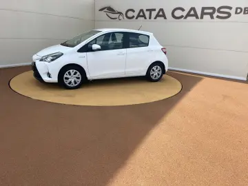 Toyota Yaris 1.5VVT  100CP Front Assist  Camera  Navi Scaune