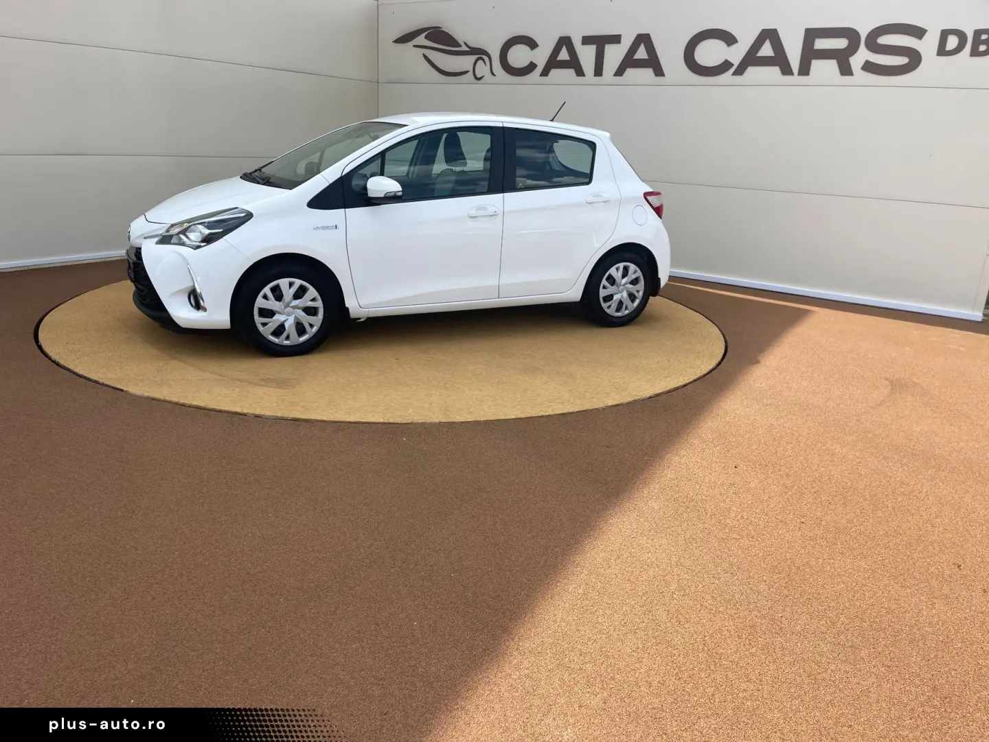 Toyota Yaris 1.5VVT  100CP Front Assist  Camera  Navi Scaune