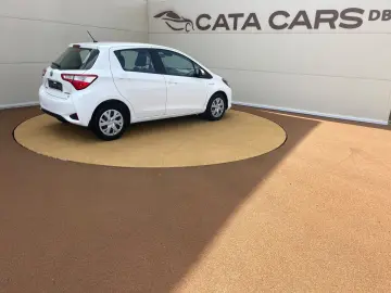 Toyota Yaris 1.5VVT  100CP Front Assist  Camera  Navi Scaune