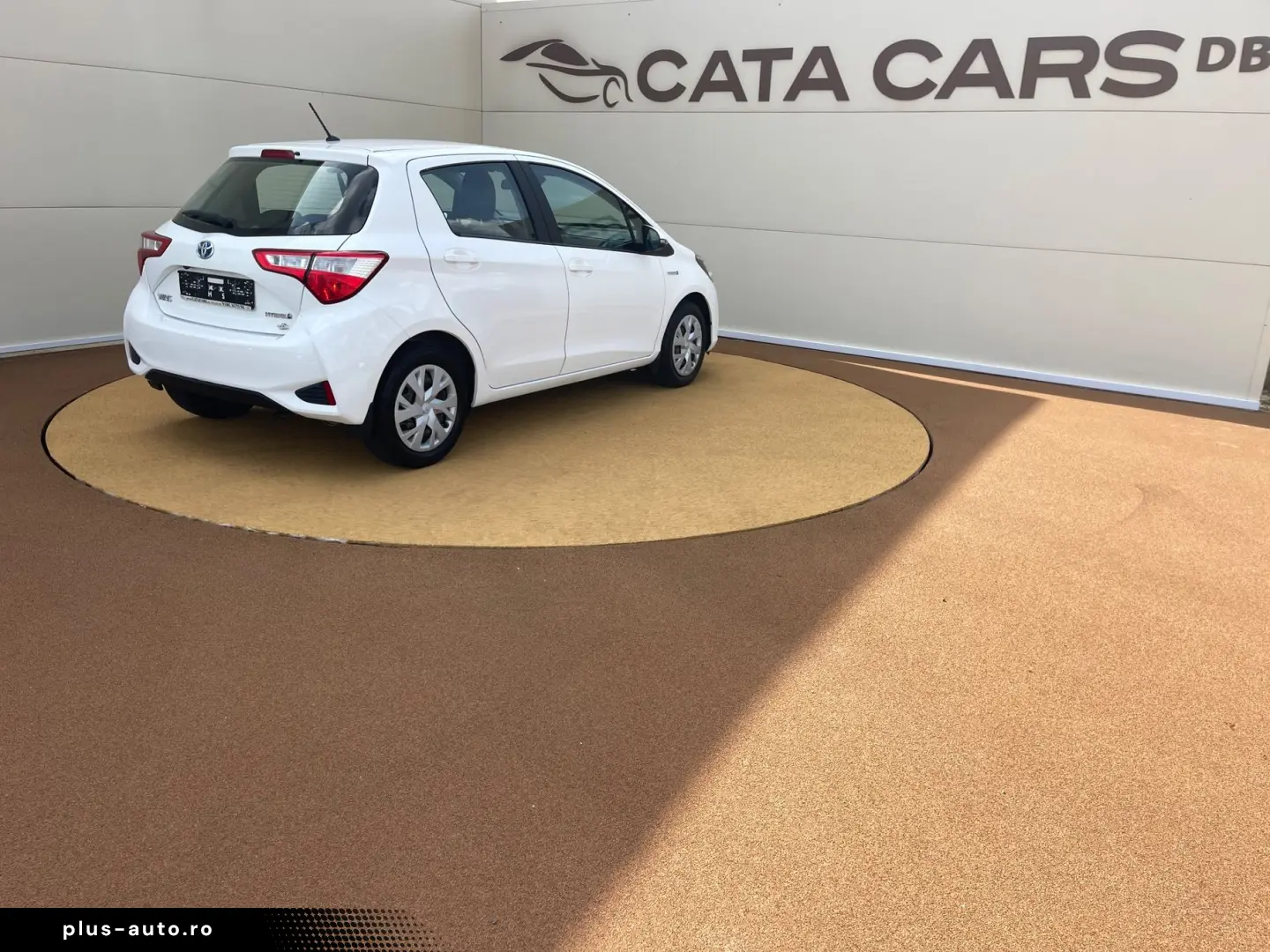 Toyota Yaris 1.5VVT  100CP Front Assist  Camera  Navi Scaune
