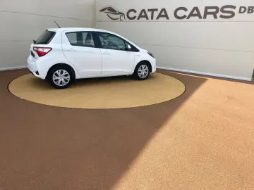 Toyota Yaris 1.5VVT  100CP Front Assist  Camera  Navi Scaune