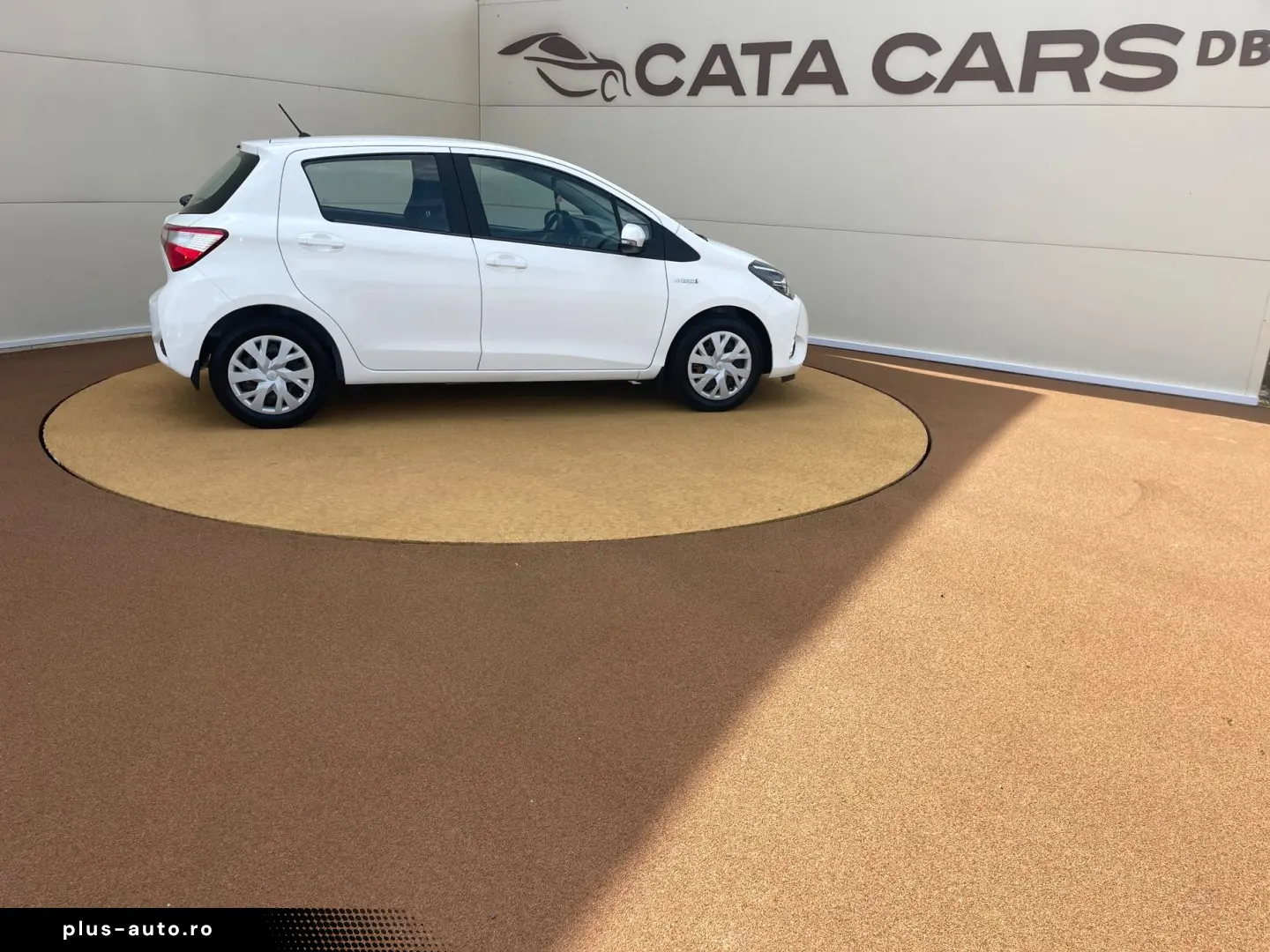 Toyota Yaris 1.5VVT  100CP Front Assist  Camera  Navi Scaune