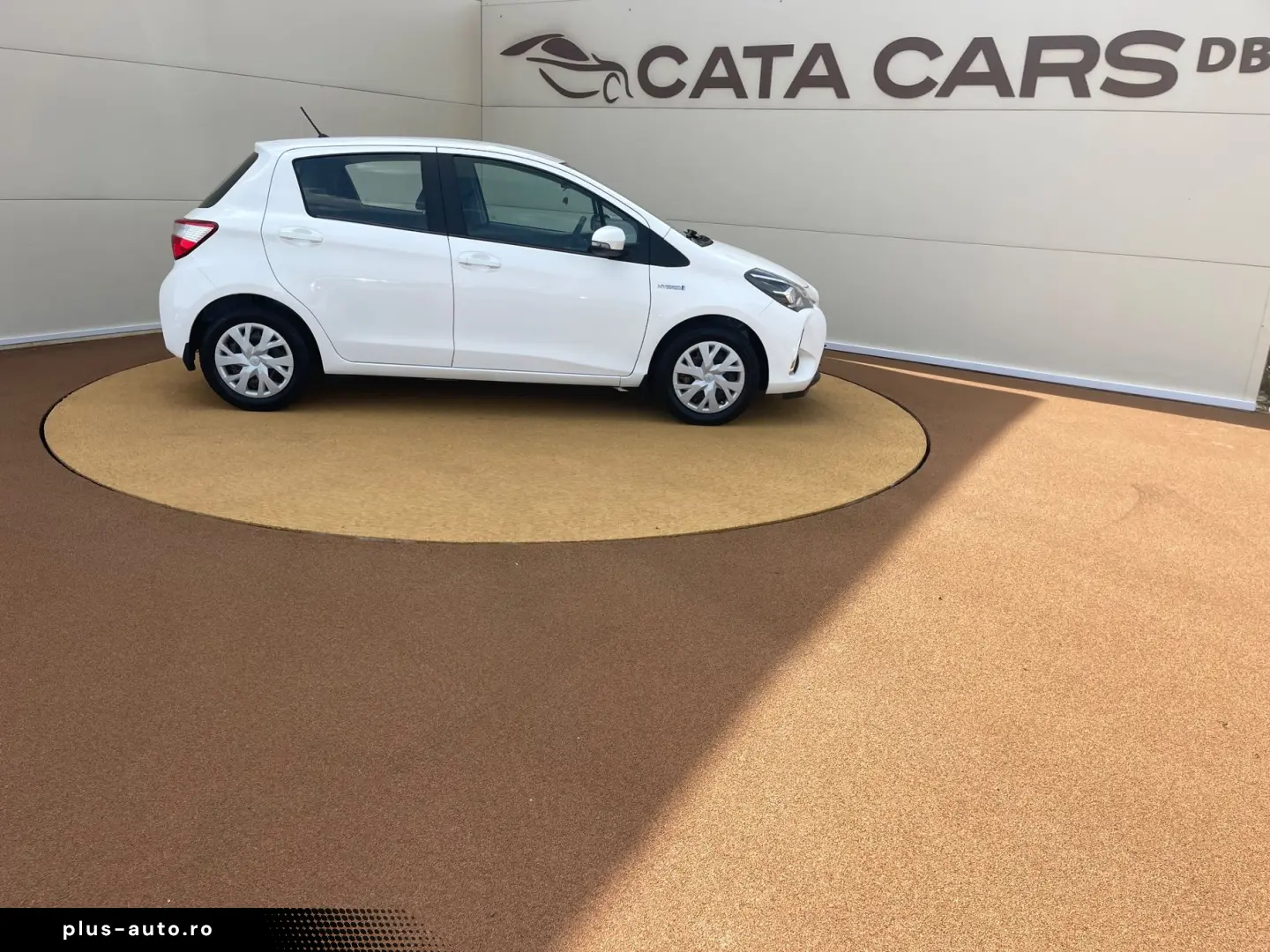 Toyota Yaris 1.5VVT  100CP Front Assist  Camera  Navi Scaune