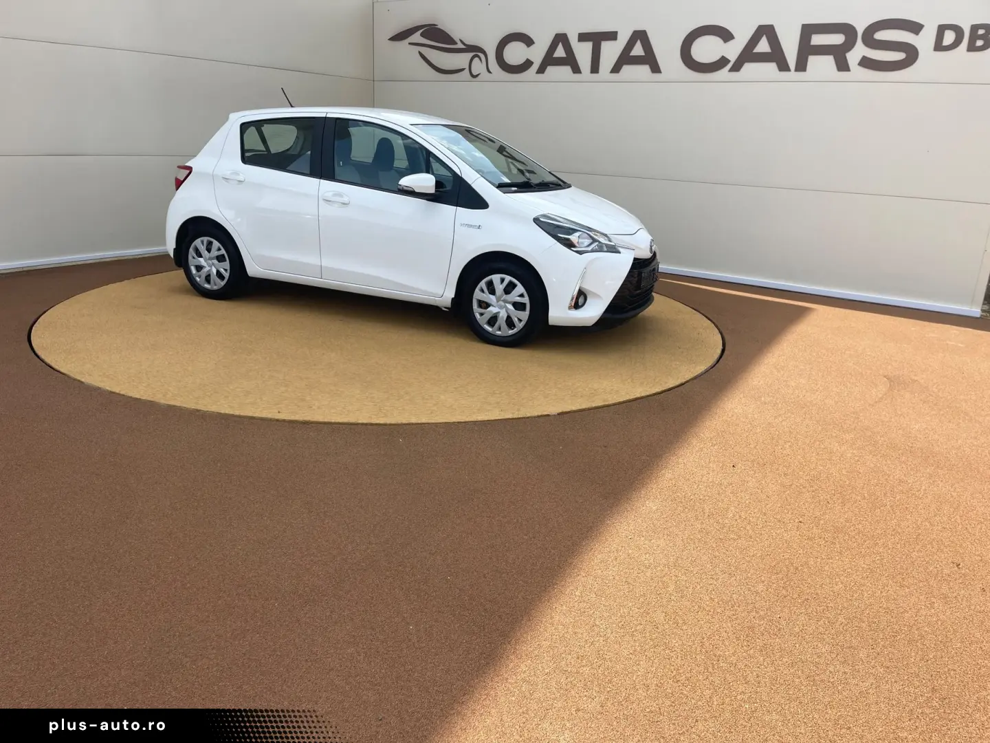Toyota Yaris 1.5VVT  100CP Front Assist  Camera  Navi Scaune