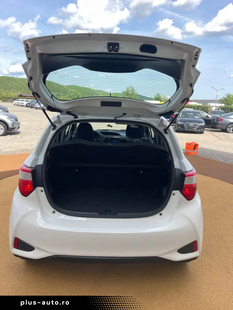Toyota Yaris 1.5VVT  100CP Front Assist  Camera  Navi Scaune