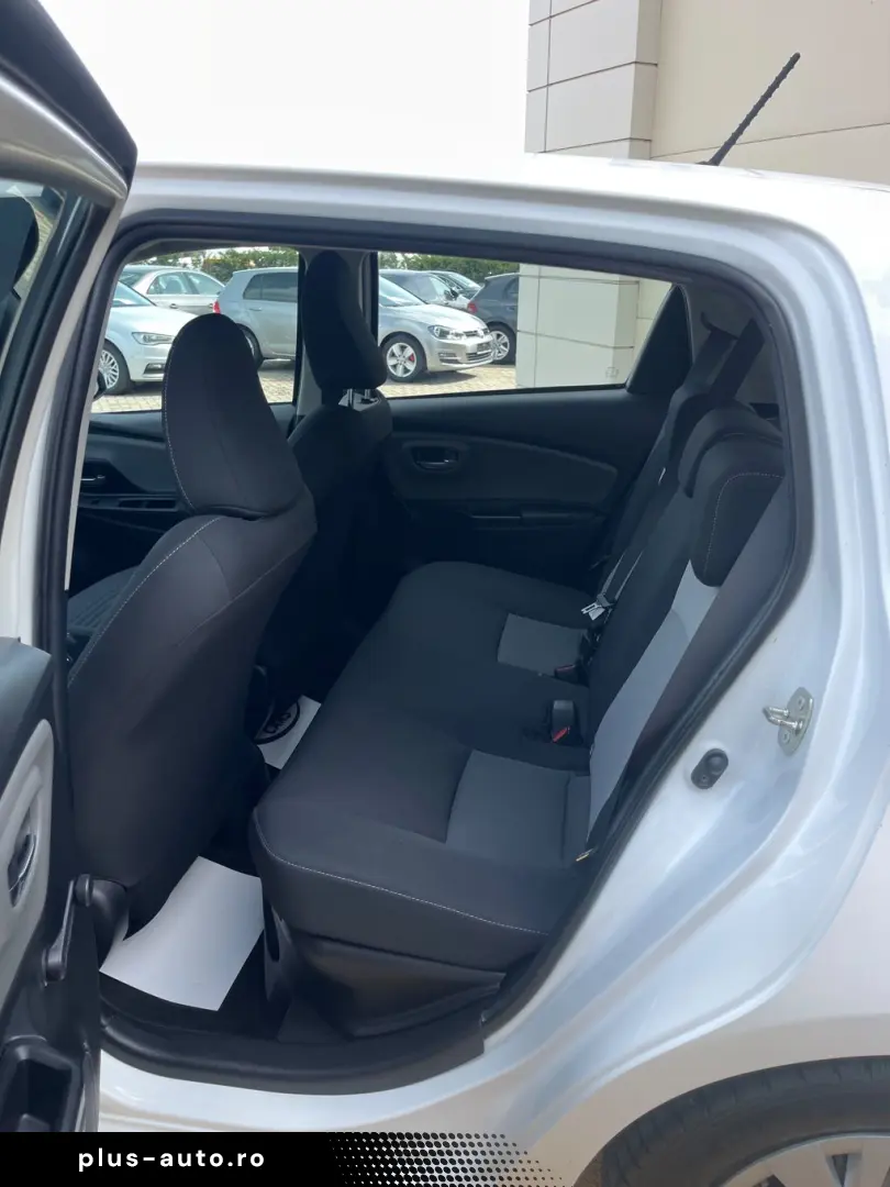 Toyota Yaris 1.5VVT  100CP Front Assist  Camera  Navi Scaune