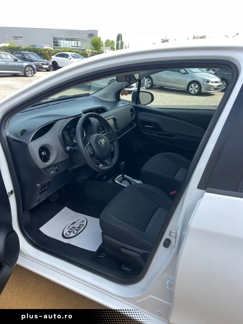 Toyota Yaris 1.5VVT  100CP Front Assist  Camera  Navi Scaune