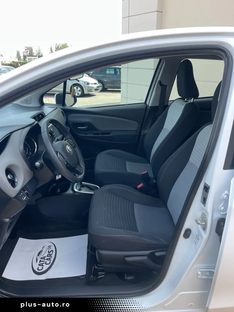 Toyota Yaris 1.5VVT  100CP Front Assist  Camera  Navi Scaune