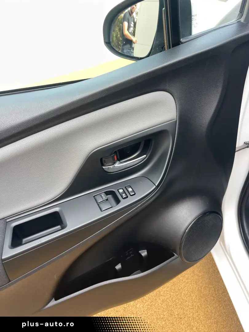 Toyota Yaris 1.5VVT  100CP Front Assist  Camera  Navi Scaune