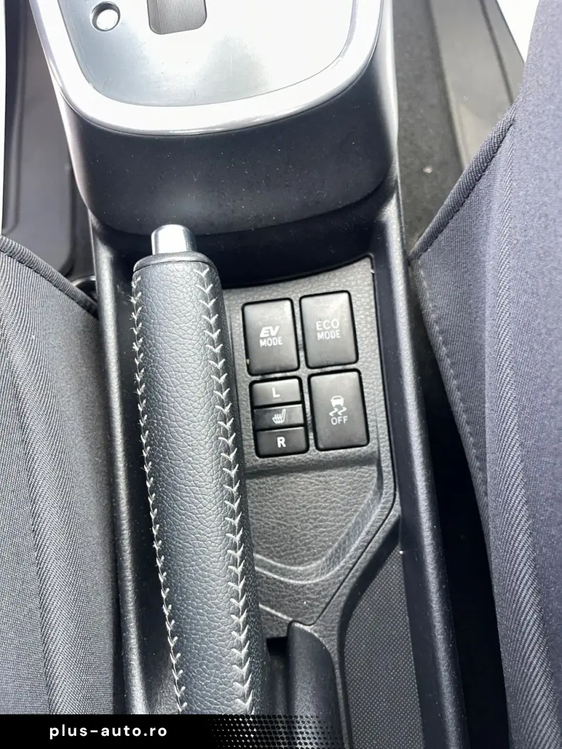 Toyota Yaris 1.5VVT  100CP Front Assist  Camera  Navi Scaune