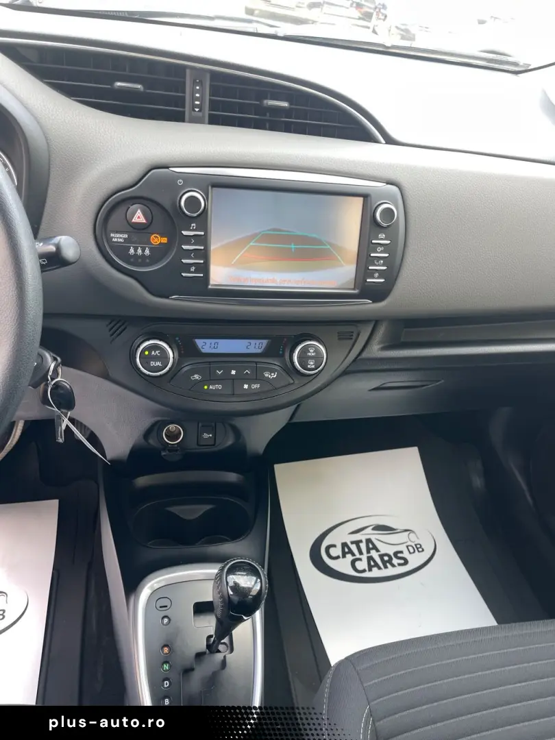 Toyota Yaris 1.5VVT  100CP Front Assist  Camera  Navi Scaune