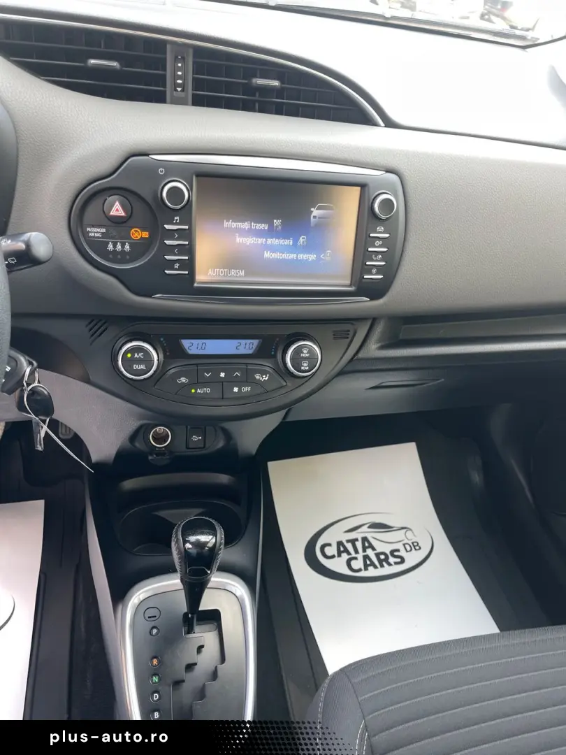 Toyota Yaris 1.5VVT  100CP Front Assist  Camera  Navi Scaune