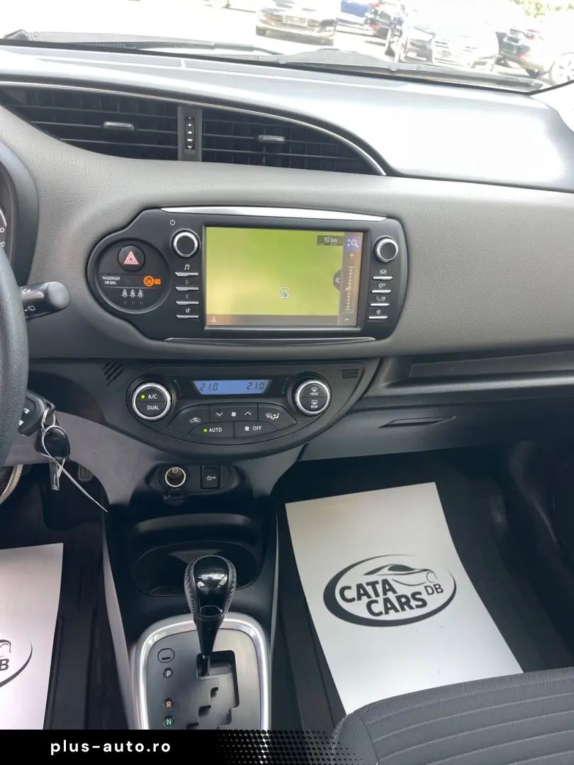 Toyota Yaris 1.5VVT  100CP Front Assist  Camera  Navi Scaune