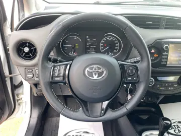 Toyota Yaris 1.5VVT  100CP Front Assist  Camera  Navi Scaune