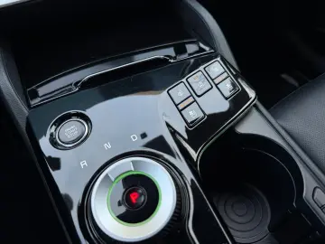 Kia Sportage 1.6 GT-Line Premium 4WD Plug-in Hybrid   Credit