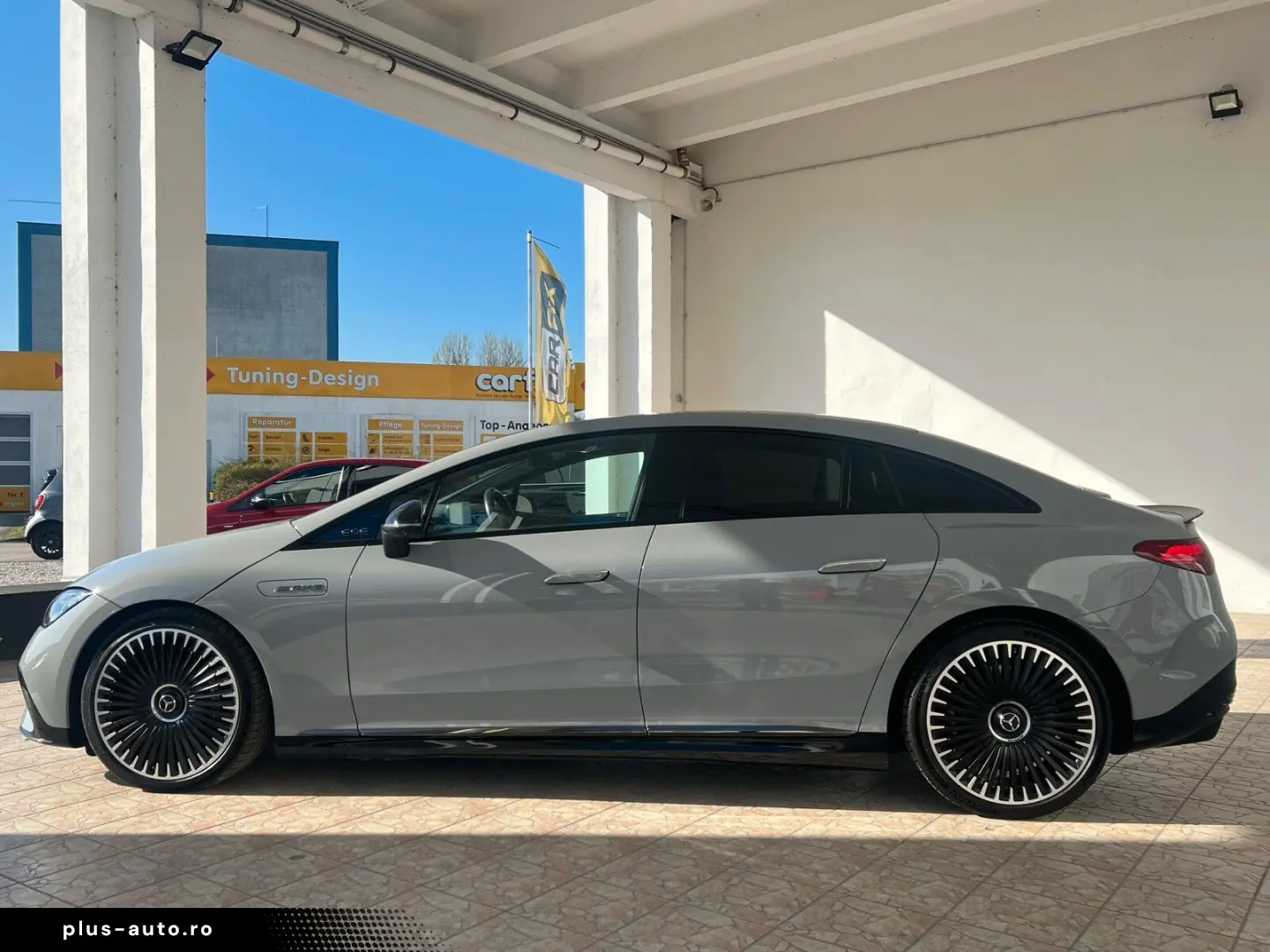 MERCEDES-BENZ EQE 43 AMG 4M Pano-Dach Distronic Memo&hellip;