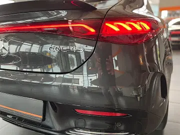 MERCEDES-BENZ EQE AMG 43 4Matic