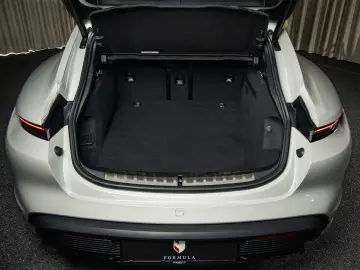 PORSCHE Taycan GTS ST   BOSE  Sport Design  Chrono  HU