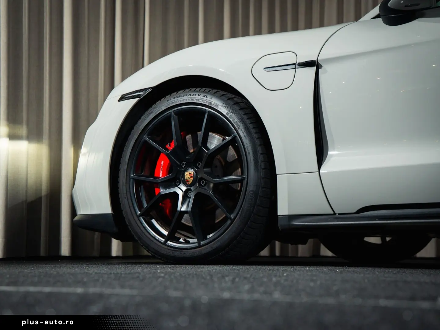 PORSCHE Taycan GTS ST   BOSE  Sport Design  Chrono  HU
