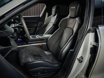 PORSCHE Taycan GTS ST   BOSE  Sport Design  Chrono  HU