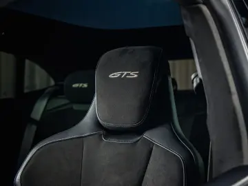 PORSCHE Taycan GTS ST   BOSE  Sport Design  Chrono  HU